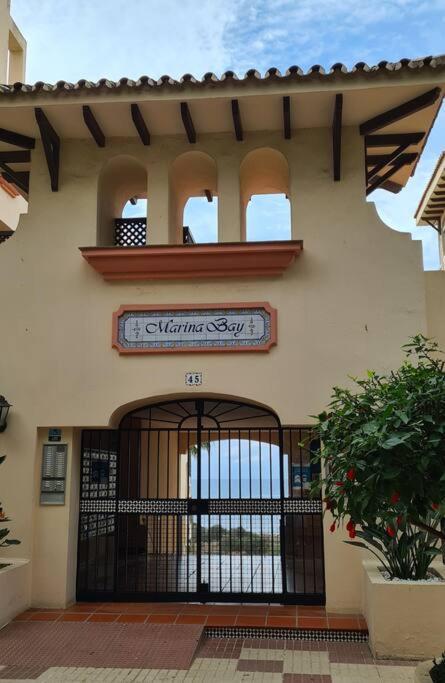 Estepona Port Beachside Apartment - Marina Bay Zewnętrze zdjęcie