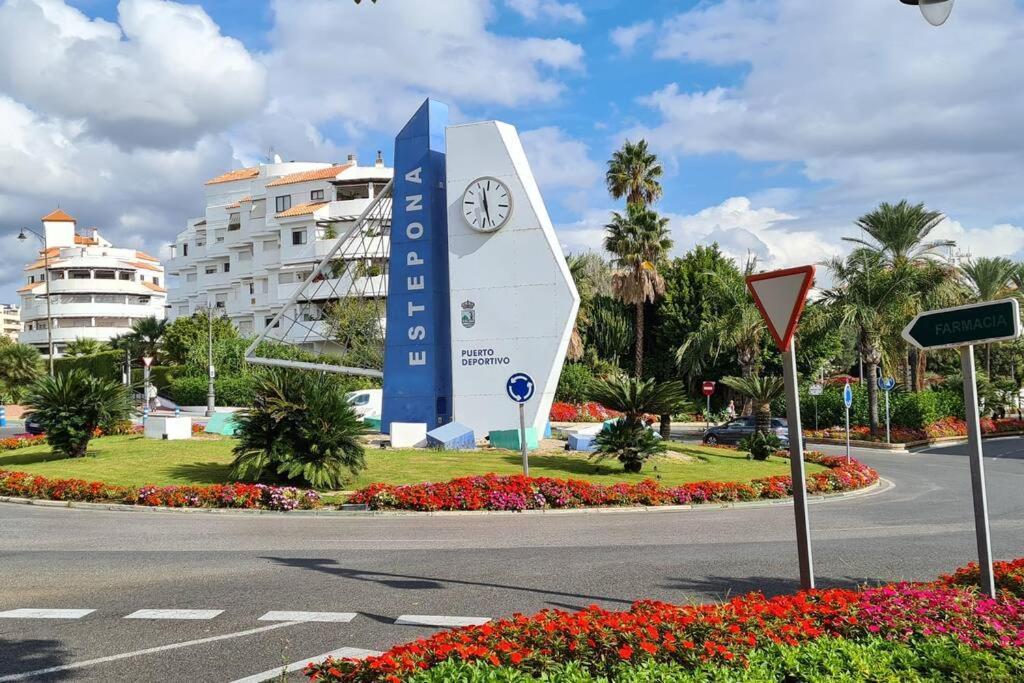 Estepona Port Beachside Apartment - Marina Bay Zewnętrze zdjęcie