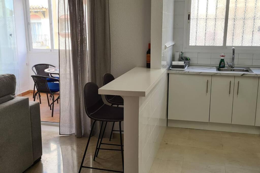 Estepona Port Beachside Apartment - Marina Bay Zewnętrze zdjęcie